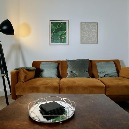 Spacious Two-Bedrooms House, Private Parking, Contractors, Relocators Oxford Exterior foto